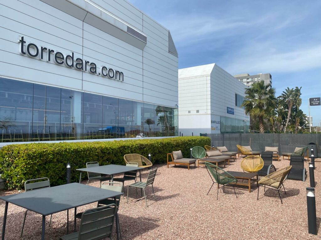 Celebra tus eventos empresariales en las terrazas exclusivas de Torre d’Ara Business Center